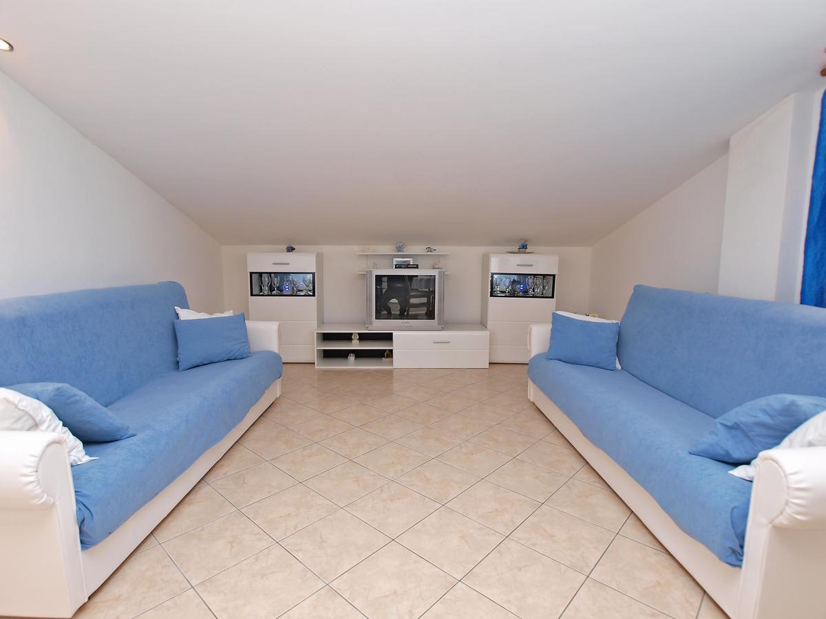Apartment Milan 1048 Rovinj